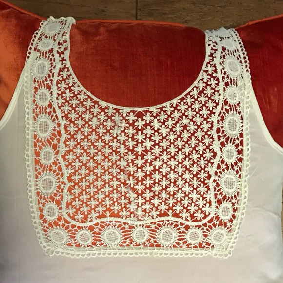 Royal Chicks- sleeveless blouse - Picture 4 of 7